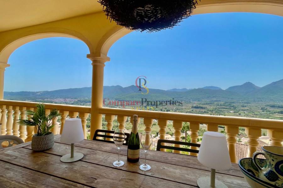 Sale - Townhouses - Jalon Valley - Urbanización