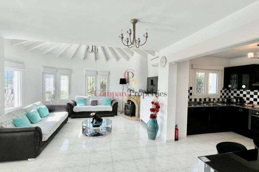 Sale - Villa - Jalon Valley - Valley / Urbanización