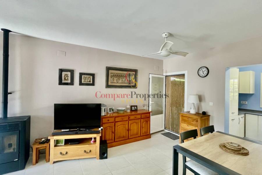 Sale - Villa - Jalon Valley - Valley / Urbanización