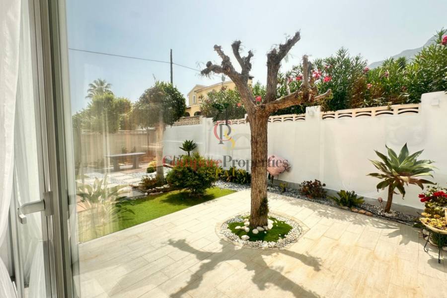Sale - Villa - Dénia - Montgo