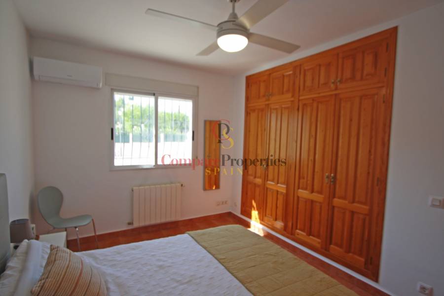 Venta - Villa - Jalon Valley - Jalon