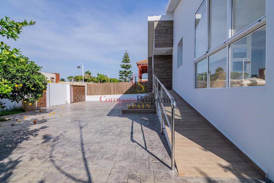 Verkoop - Semi-Detached Villa - Benidorm - Rincon de Loix