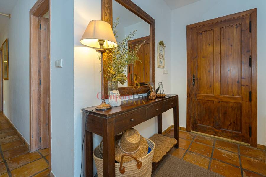 Sale - Villa - Jalon Valley - Campo