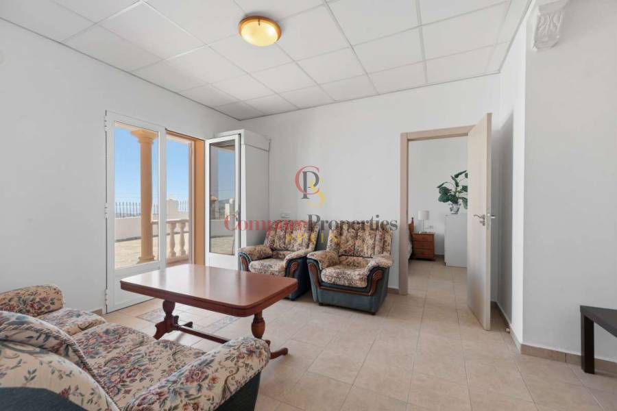 Sale - Villa - Oltamar