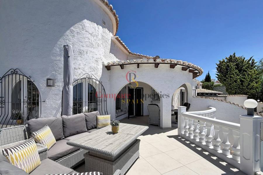 Sale - Villa -  - Kalmias