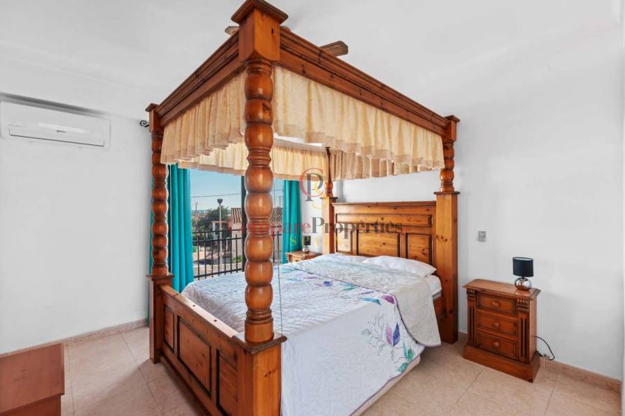 Sale - Villa - Calpe