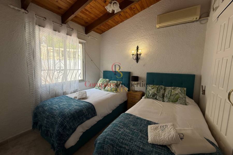 Sale - Villa - Dénia