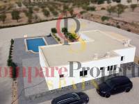 Venta - Villa - Macisvenda