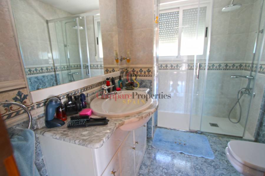 Verkoop - Villa - Orba Valley - Orba