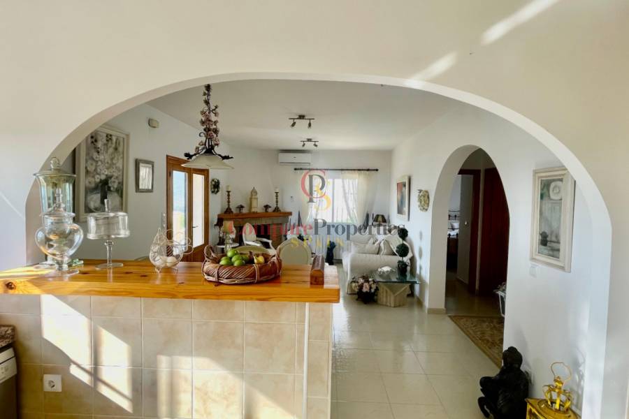 Sale - Villa - Jalon Valley - Valley / Urbanización