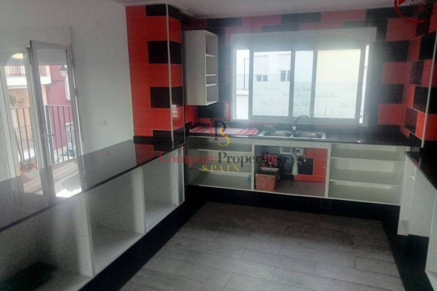 Sale - Apartment - Ador - 
