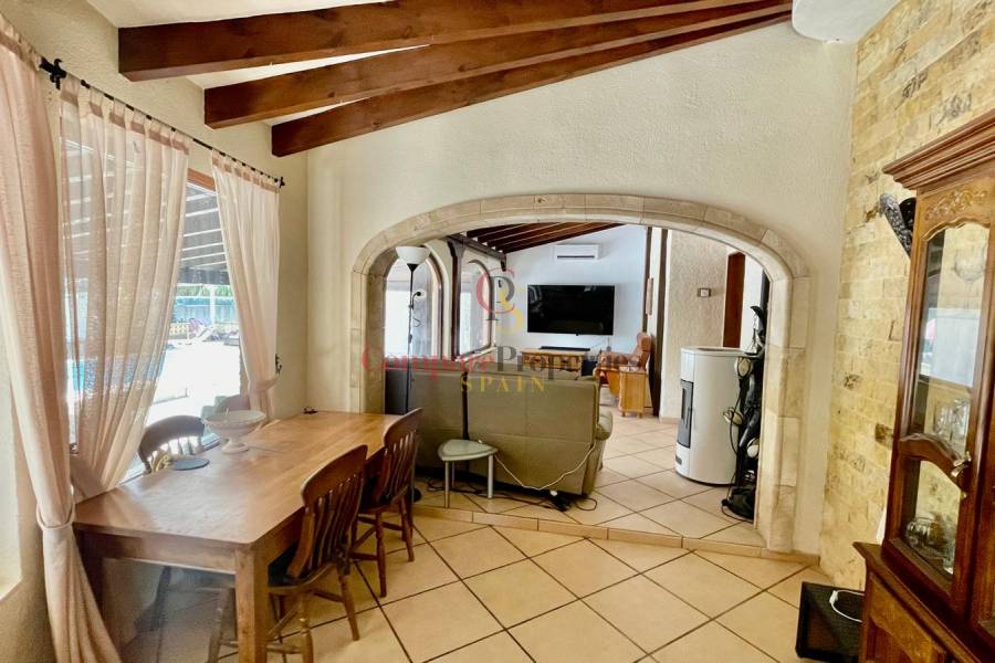 Sale - Villa - Jalon Valley - Campo