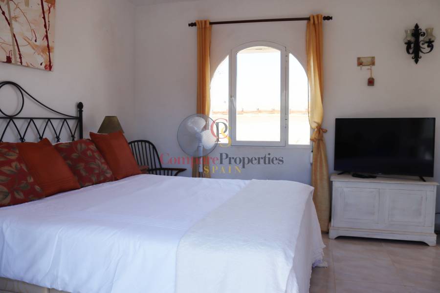 Sale - Villa - Orba Valley - Orba