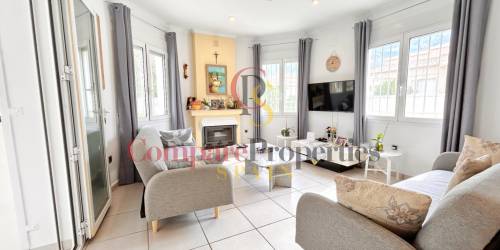 Villa - Sale - Dénia - 