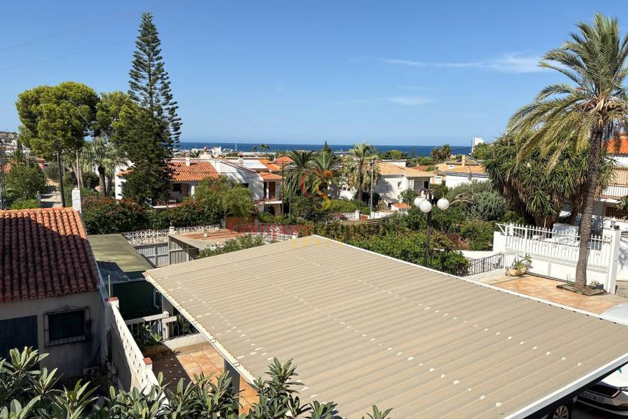 Sale - Villa - Dénia - Montgo