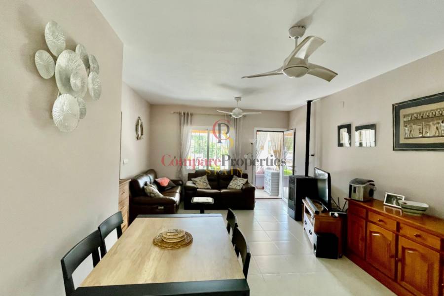 Sale - Villa - Jalon Valley - Valley / Urbanización