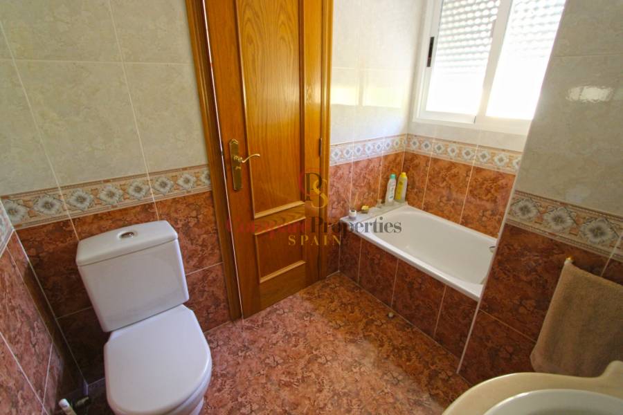Verkoop - Villa - Orba Valley - Orba