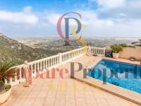 Venta - Villa - Dénia