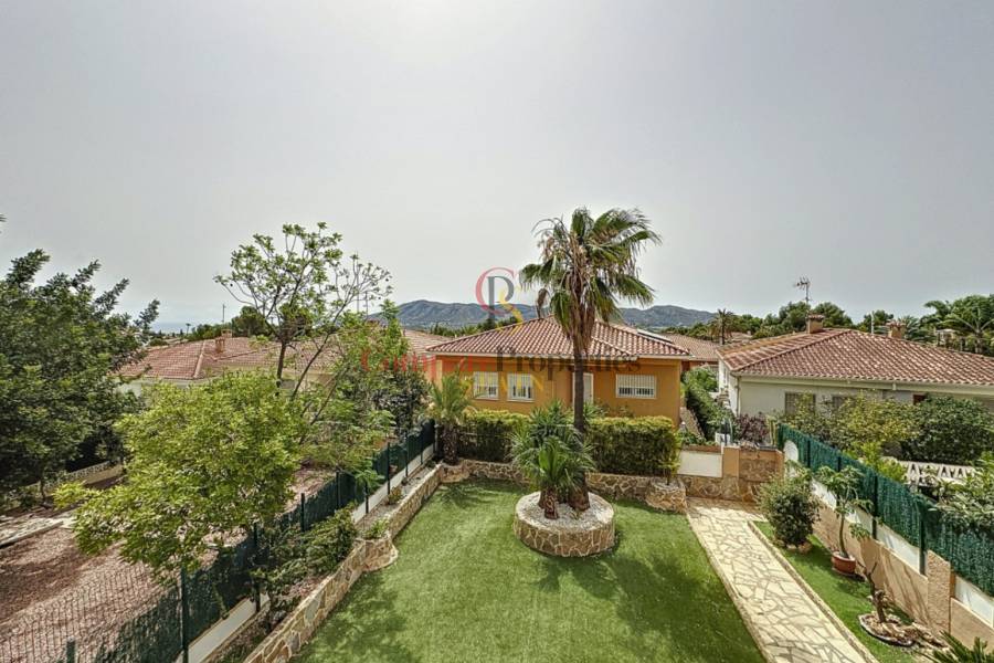 Verkoop - Semi-Detached Villa - La Nucia - Barranco Hondo