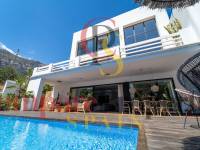 Sale - Villa - Dénia - Campussos