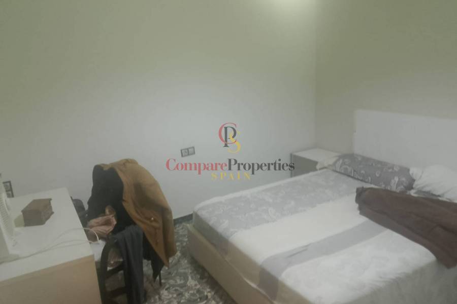Sale - Apartment - Oliva - 
