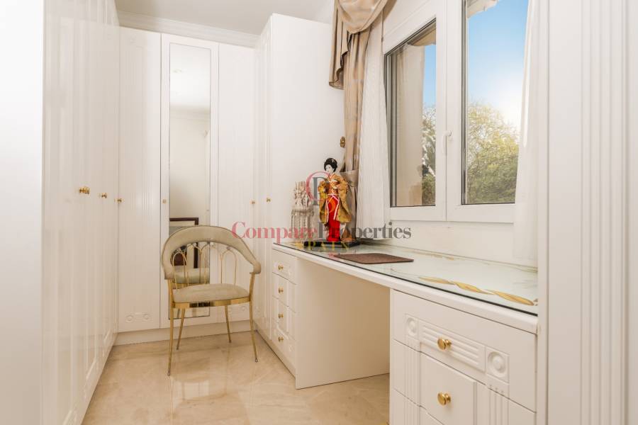 Venta - Villa - Dénia