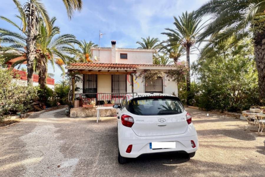 Sale - Villa - Dénia - Las Marinas (Km1 al Km 6)