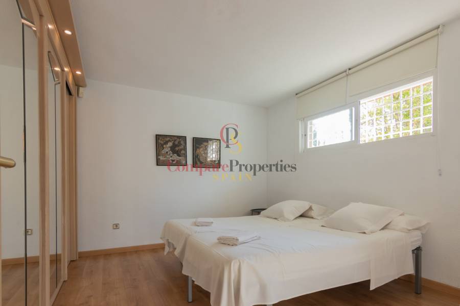 Venta - Villa - Albir