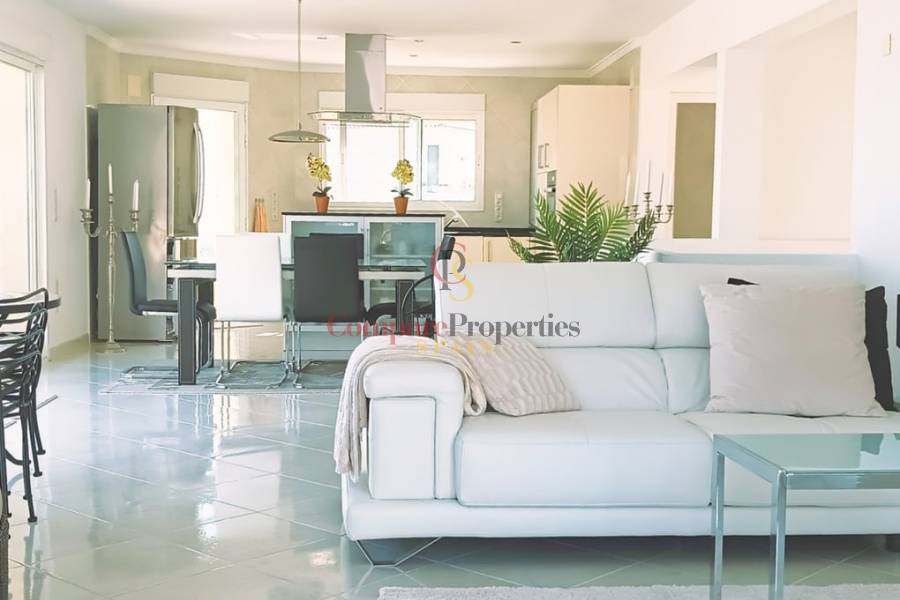 Venta - Villa - Dénia