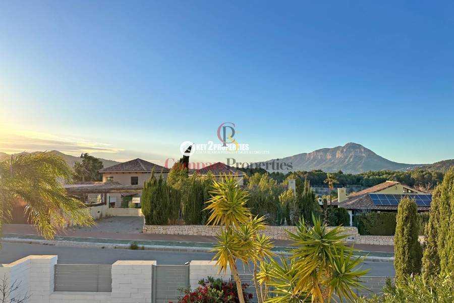 Sale - Villa - Jávea