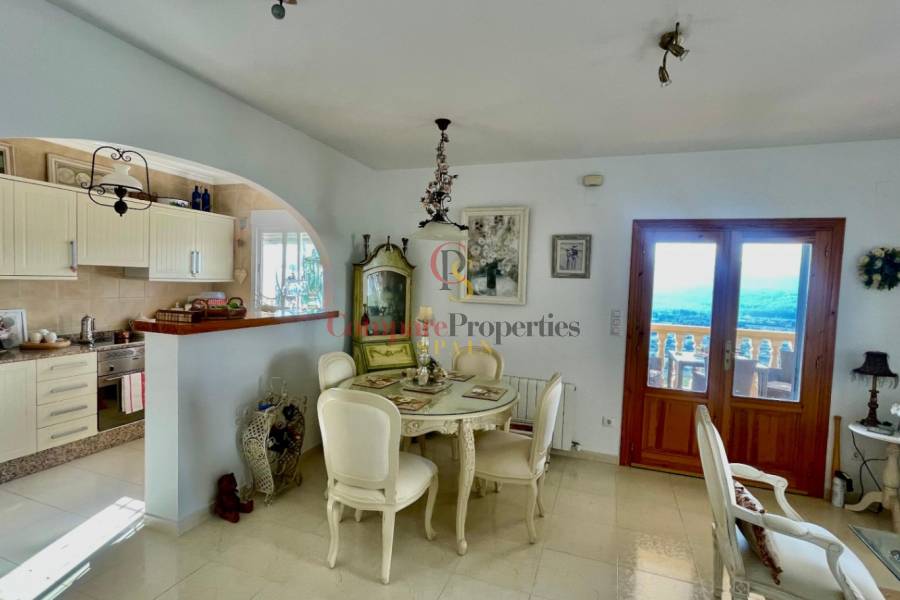 Sale - Villa - Jalon Valley - Valley / Urbanización