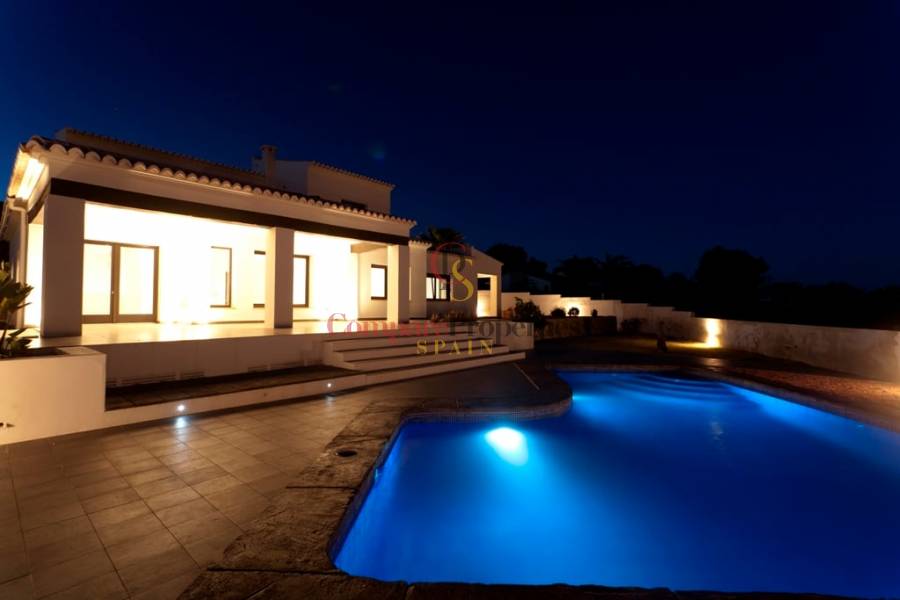 Sale - Villa - Moraira