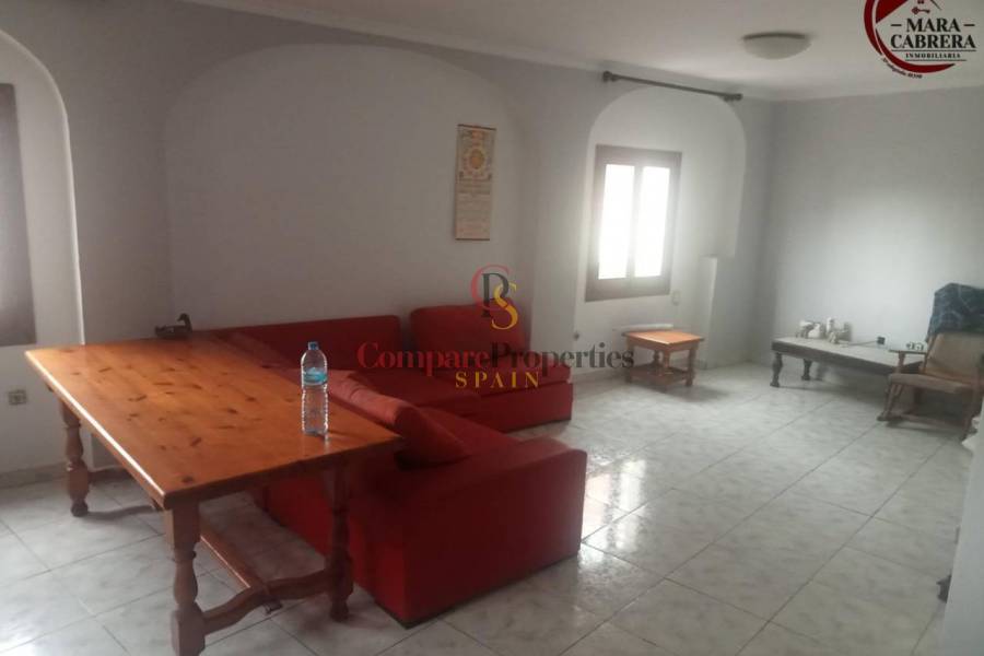 Sale - Apartment - Oliva - 