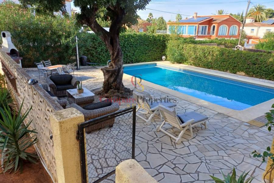Sale - Villa - Dénia - Las Rotas