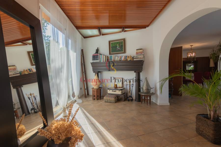 Venta - Villa - Albir