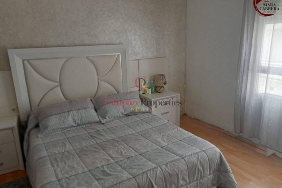 Sale - Apartment - Oliva - 