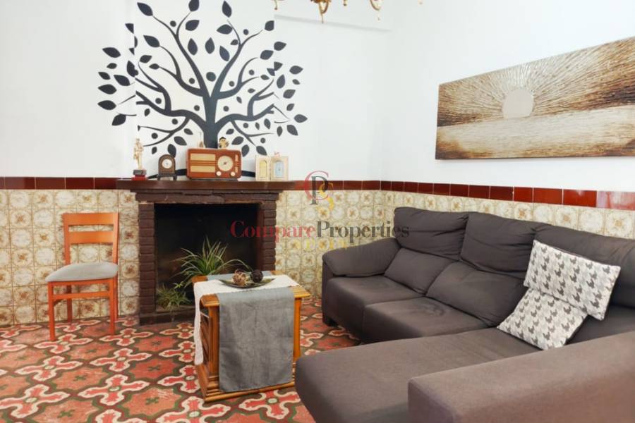 Sale - Villa - Adsubia