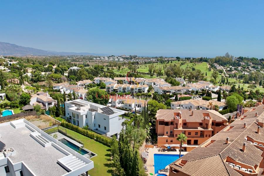 Sale - Villa - Benhavis - El Paraiso Alto