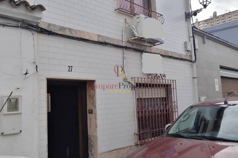 Sale - Townhouses - Dénia