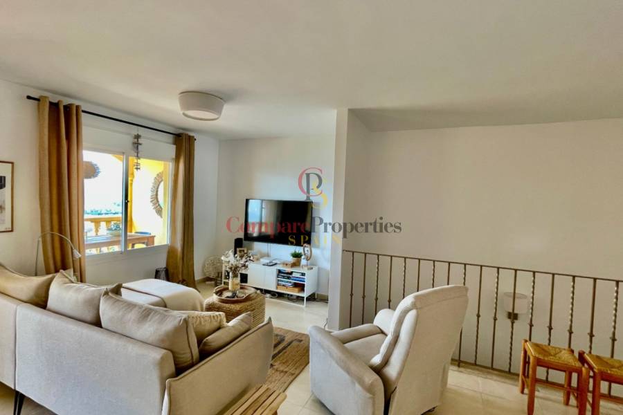 Sale - Townhouses - Jalon Valley - Urbanización