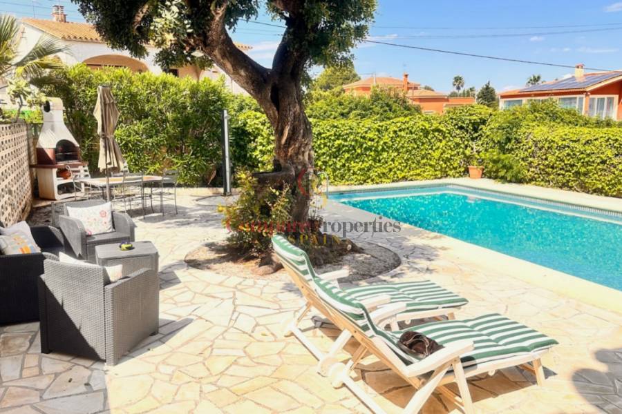 Sale - Villa - Dénia - Las Rotas