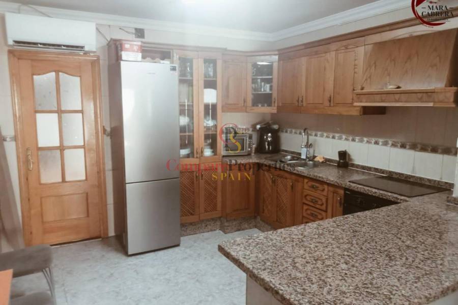 Sale - Apartment - Oliva - 