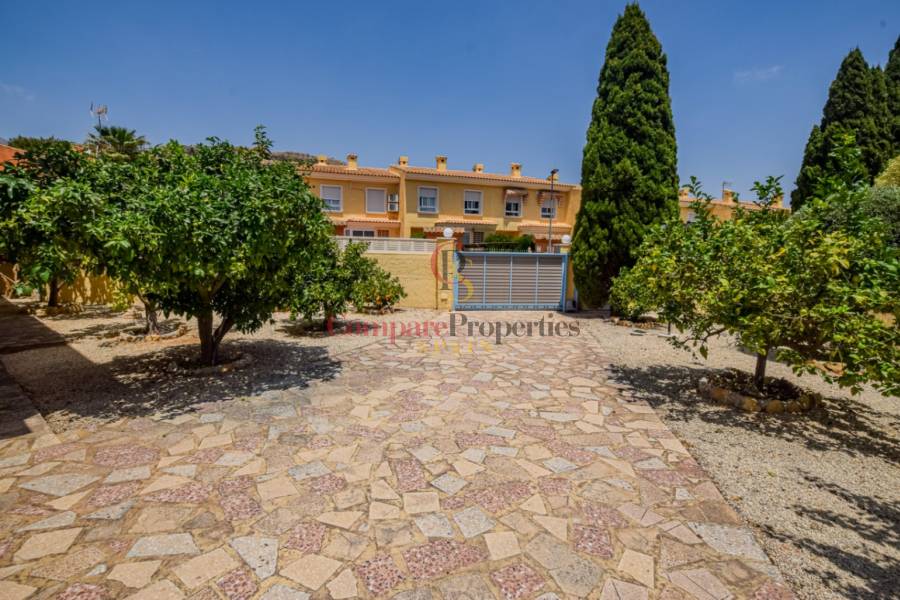 Sale - Villa - Alfaz Del Pi - Escandinavia