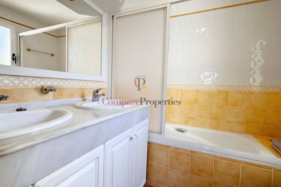 Sale - Semi-Detached Villa - Albir