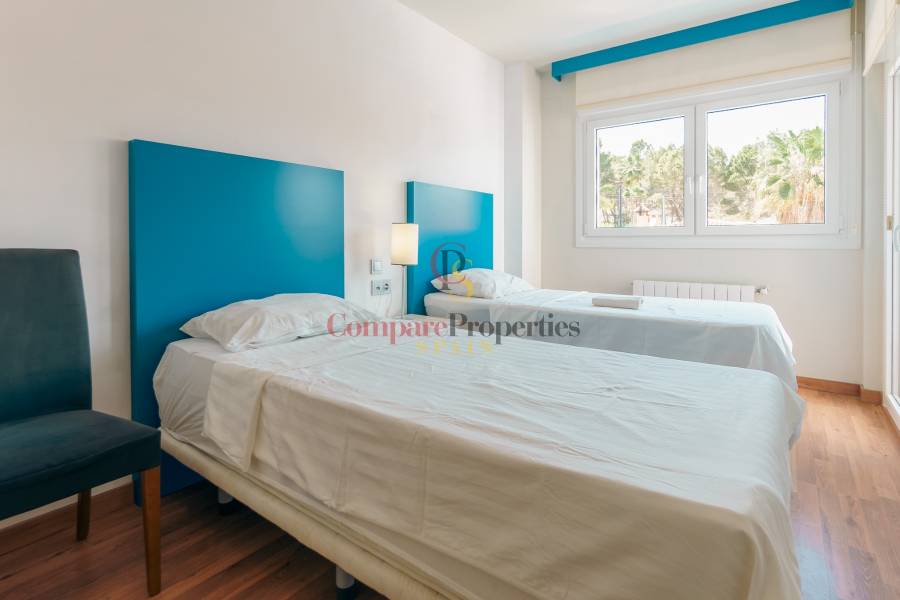 Venta - Villa - Albir