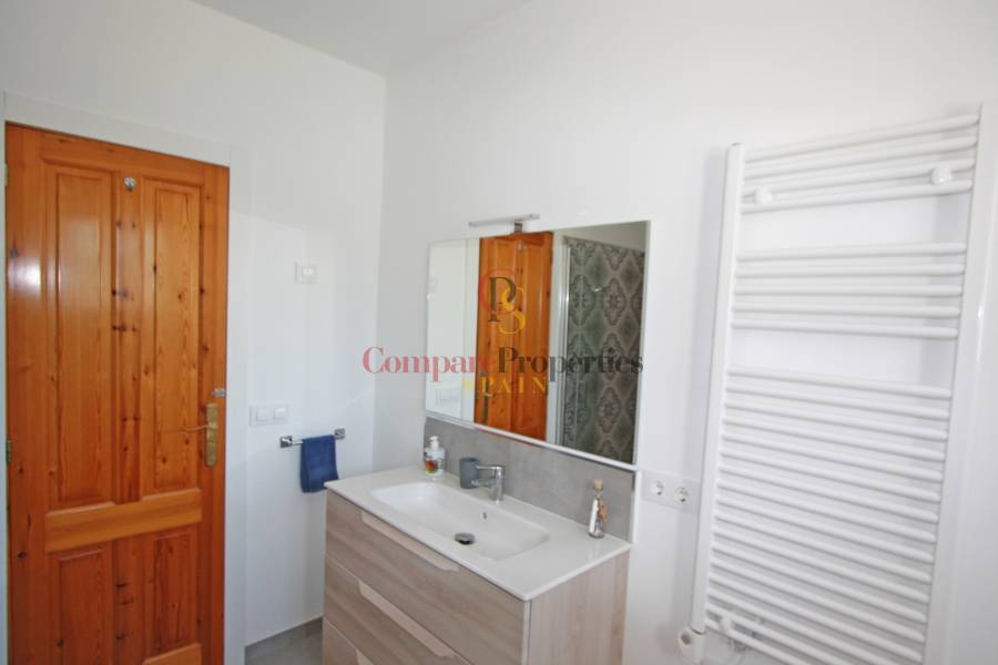 Venta - Villa - Jalon Valley - Jalon