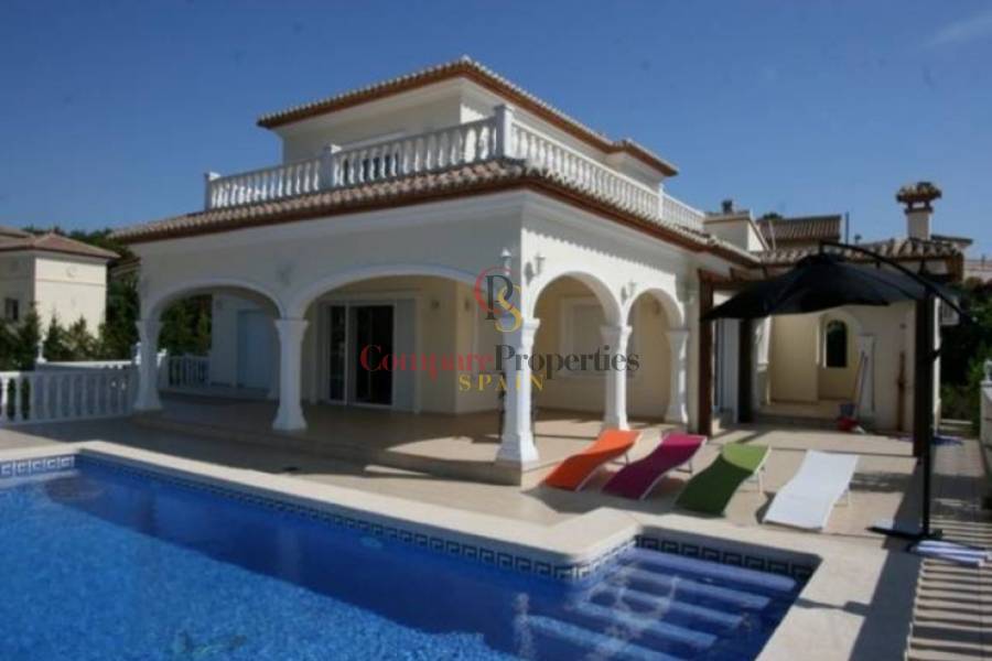 Sale - Villa - Jávea