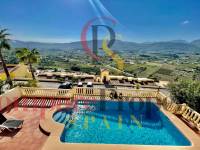 Sale - Villa - Jalon Valley - Valley / Urbanización