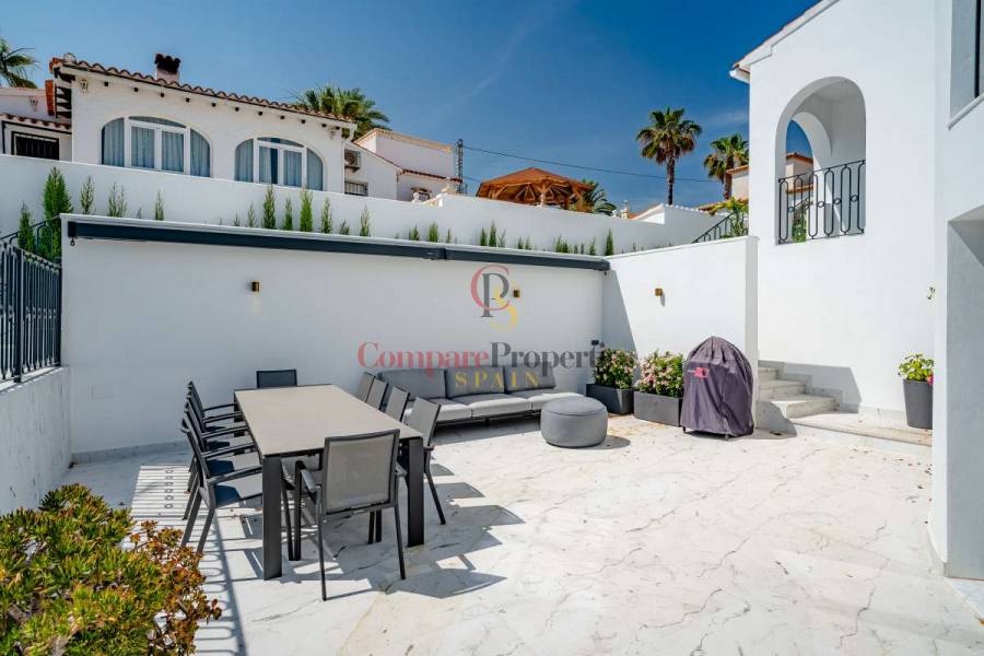 Sale - Villa - Calpe