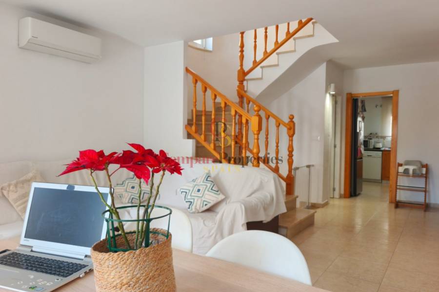 Sale - Townhouses - Oliva